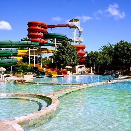 Diroma Resort Com Um Dia No Acqua Park Caldas Novas Zewnętrze zdjęcie