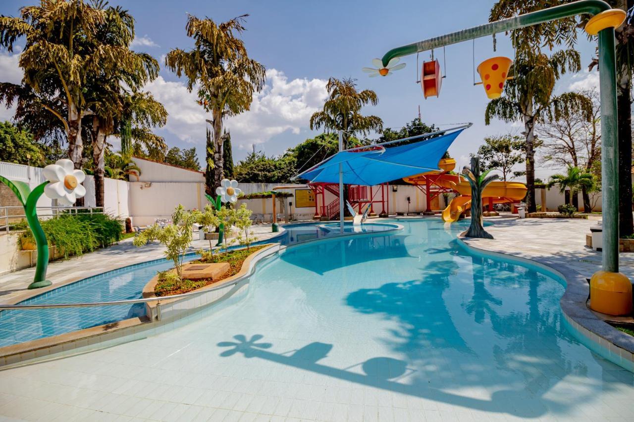 Diroma Resort Com Um Dia No Acqua Park Caldas Novas Zewnętrze zdjęcie