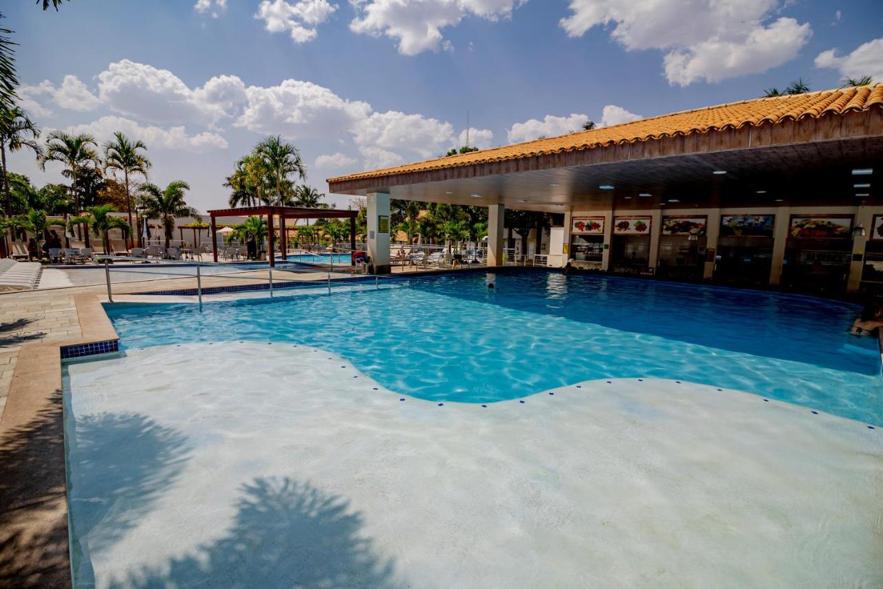 Diroma Resort Com Um Dia No Acqua Park Caldas Novas Zewnętrze zdjęcie