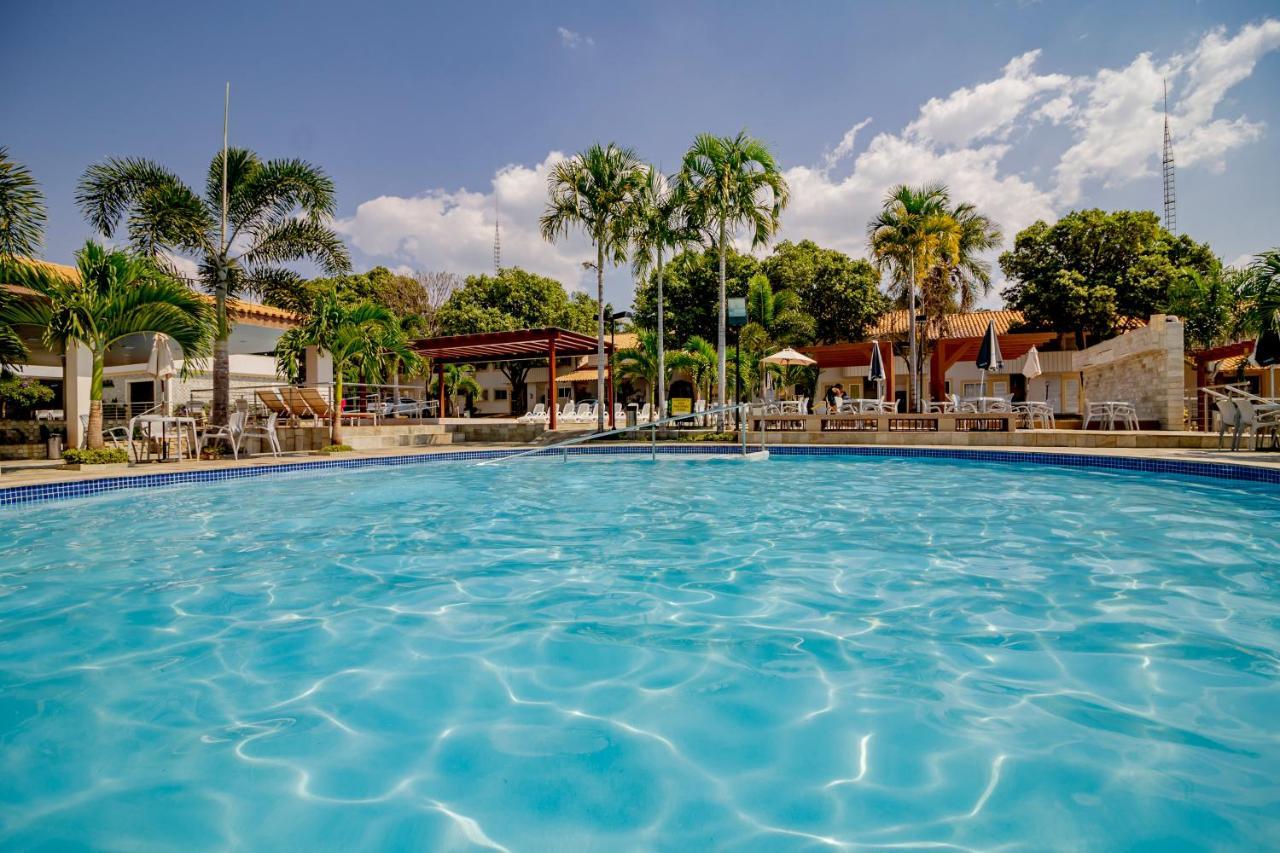 Diroma Resort Com Um Dia No Acqua Park Caldas Novas Zewnętrze zdjęcie
