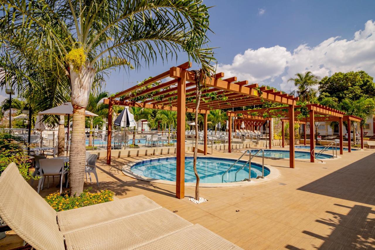 Diroma Resort Com Um Dia No Acqua Park Caldas Novas Zewnętrze zdjęcie
