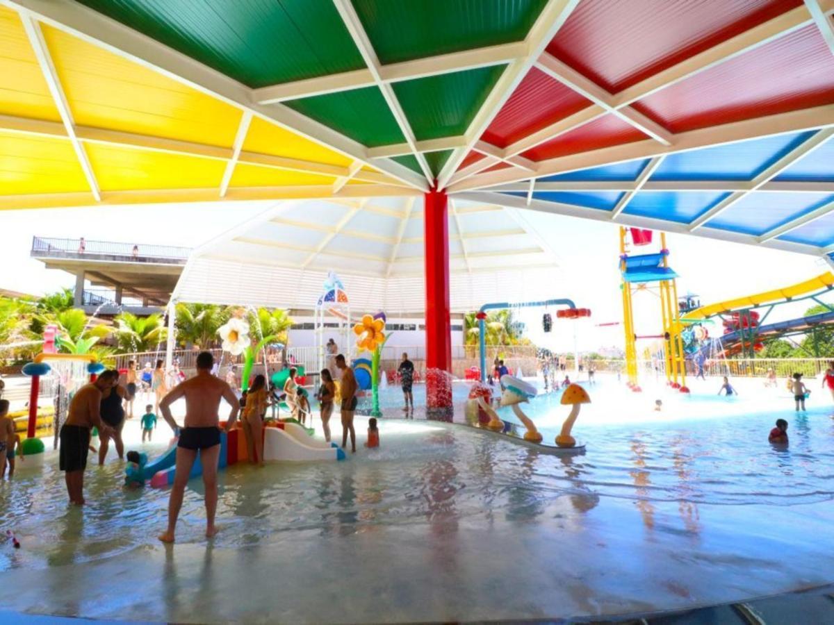 Diroma Resort Com Um Dia No Acqua Park Caldas Novas Zewnętrze zdjęcie
