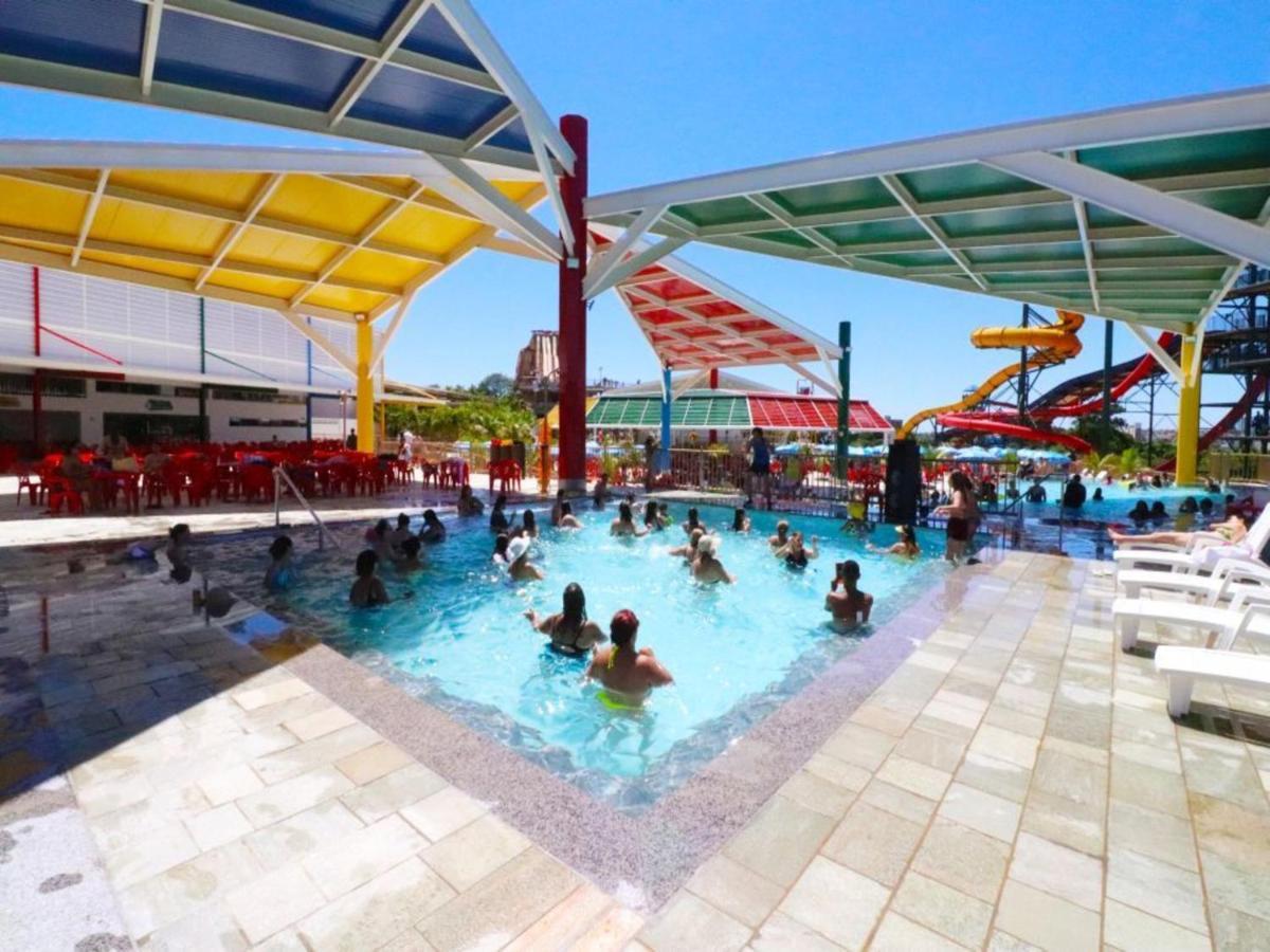 Diroma Resort Com Um Dia No Acqua Park Caldas Novas Zewnętrze zdjęcie